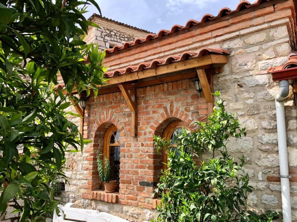 Villa Muzhaqi Nivice Eksteriør billede