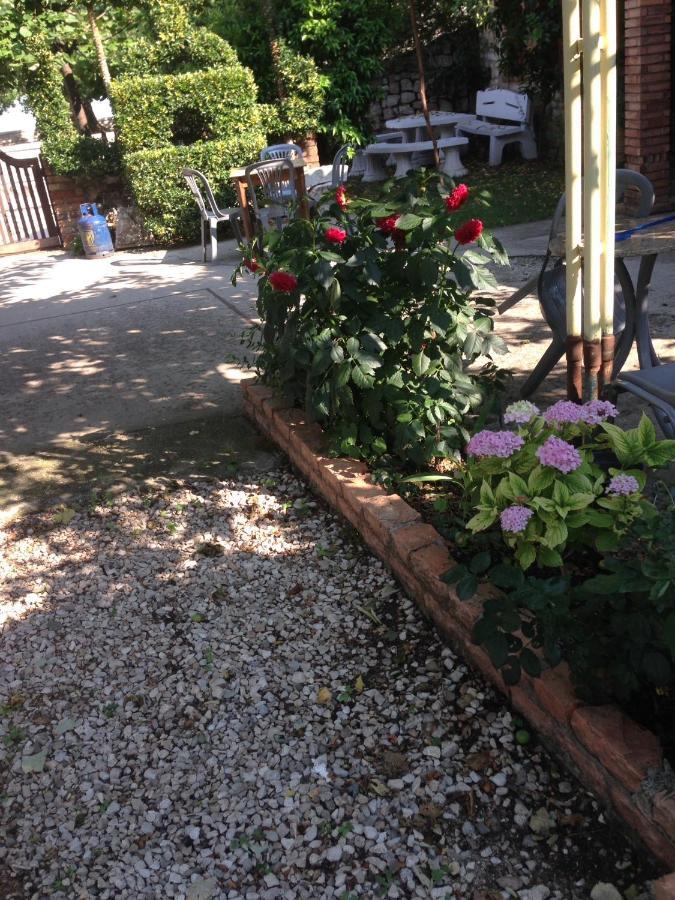 Villa Muzhaqi Nivice Eksteriør billede